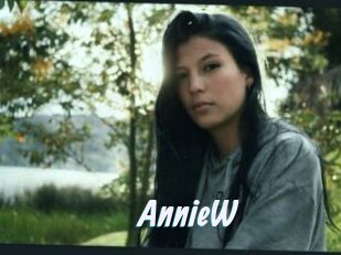 AnnieW