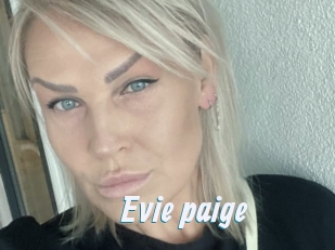 Evie_paige