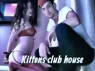 Kittens_club_house