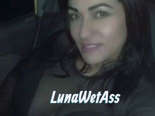 LunaWetAss