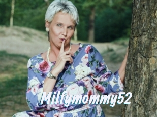 Milfymommy52