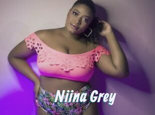 Niina_Grey