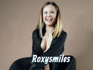 Roxysmiles