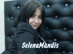 SelenaMandis