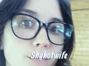 Shyhotwife