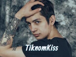 TiknomKiss